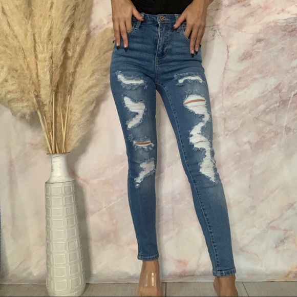 HIGH WAIST DISTRESSED SKINNY JEANS - Picture 3 of 4